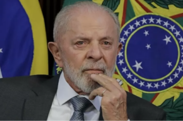 Lula passa por cirurgia